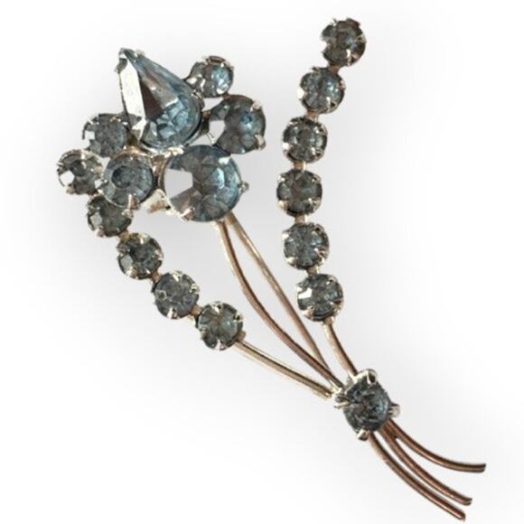 Austrian crystal flower brooch, pin - silver tone and pale blue - Picture 2 of 11